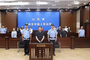 图赫尔：莱默尔死死盯住了厄德高 马兹拉维在左路表现非常好